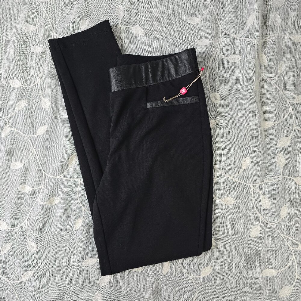 NWOT Rafaella Comfort Black Pull On Straight Leg Pants, Size 4P
